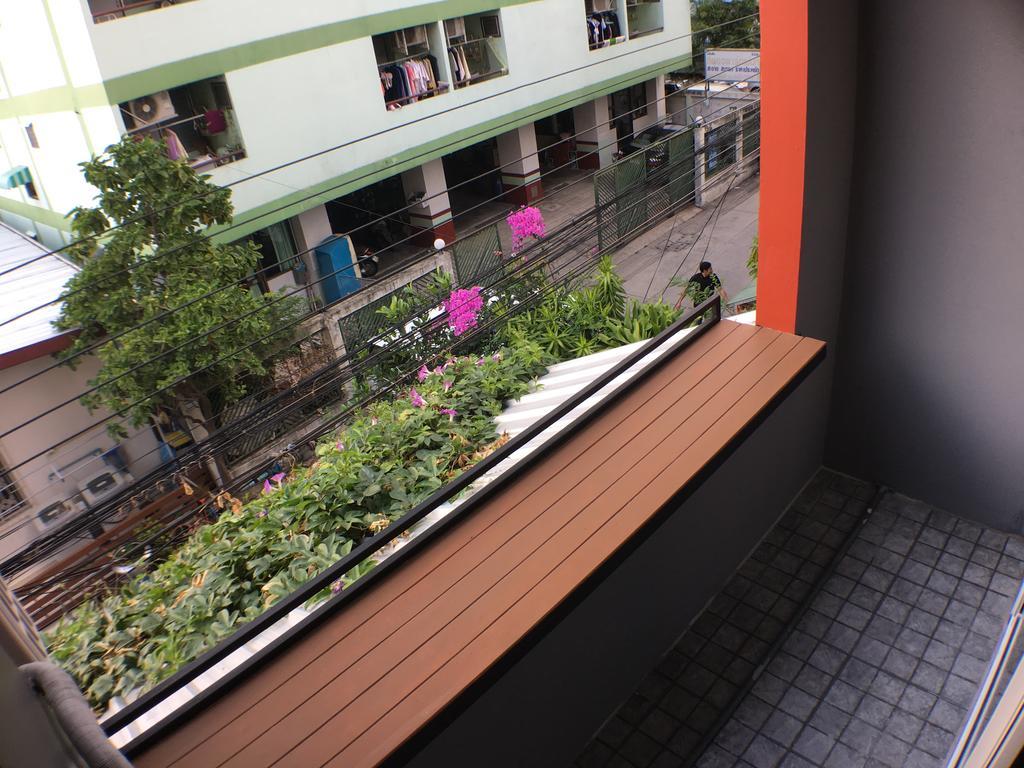 Гостевой дом Popcorn House Ratchada 2*